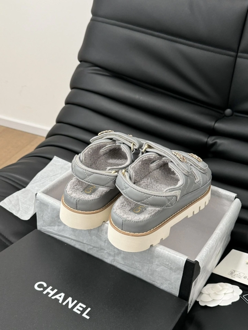 Durable Chxnxl Sandals 124374