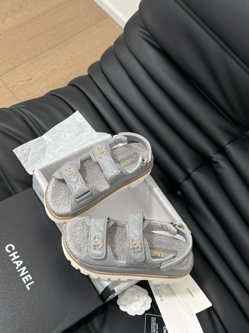 Durable Chxnxl Sandals 124374