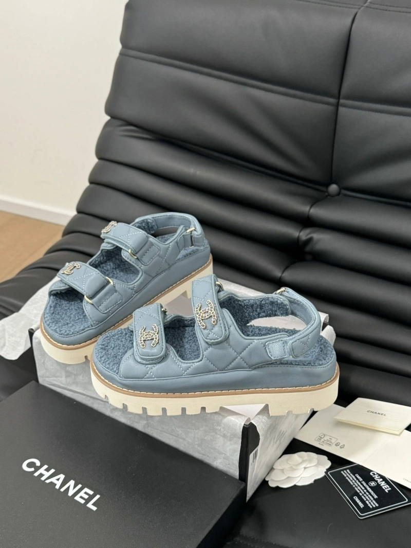 Trendsetting Chxnxl Sandals 124385