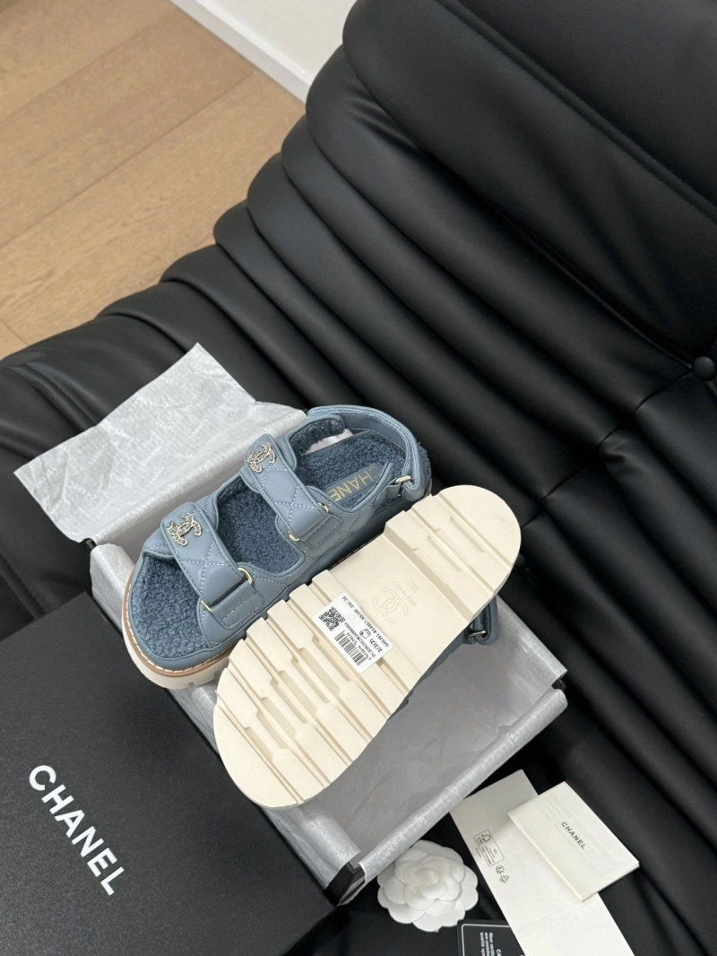 Trendsetting Chxnxl Sandals 124385