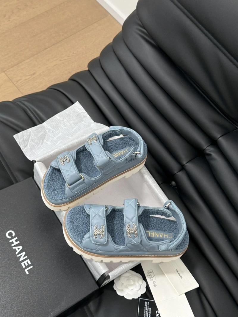 Trendsetting Chxnxl Sandals 124385