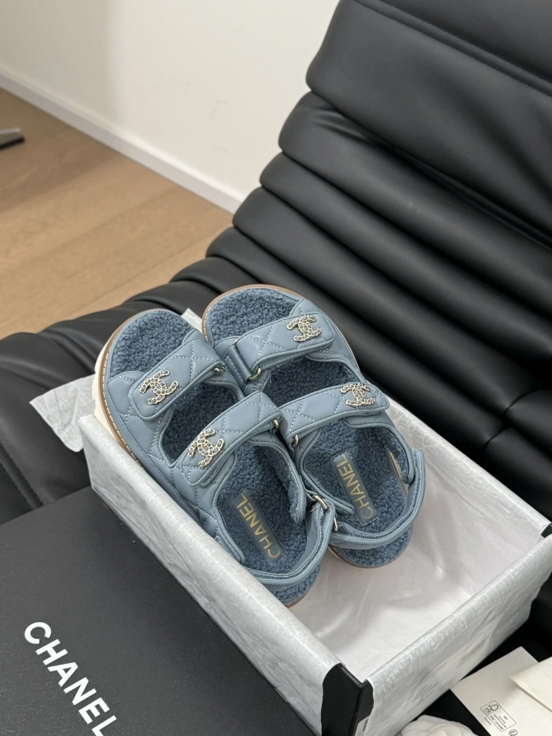 Trendsetting Chxnxl Sandals 124385
