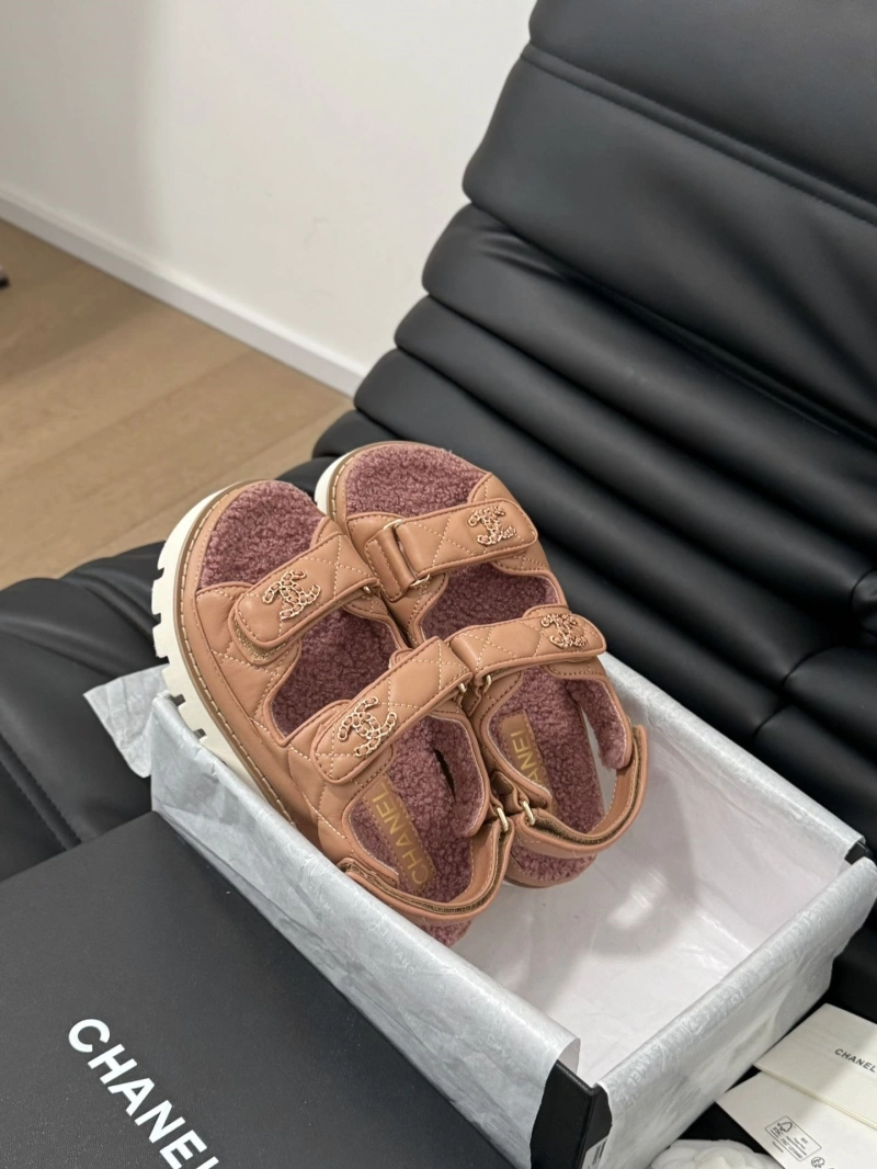 Chxnxl Sandals WellDesigned 124373