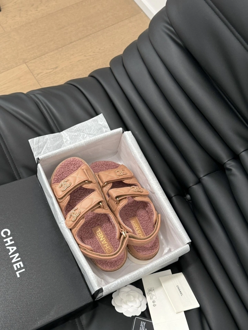 Chxnxl Sandals WellDesigned 124373