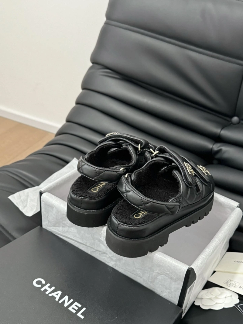 AllSeason Chxnxl Sandals 124372