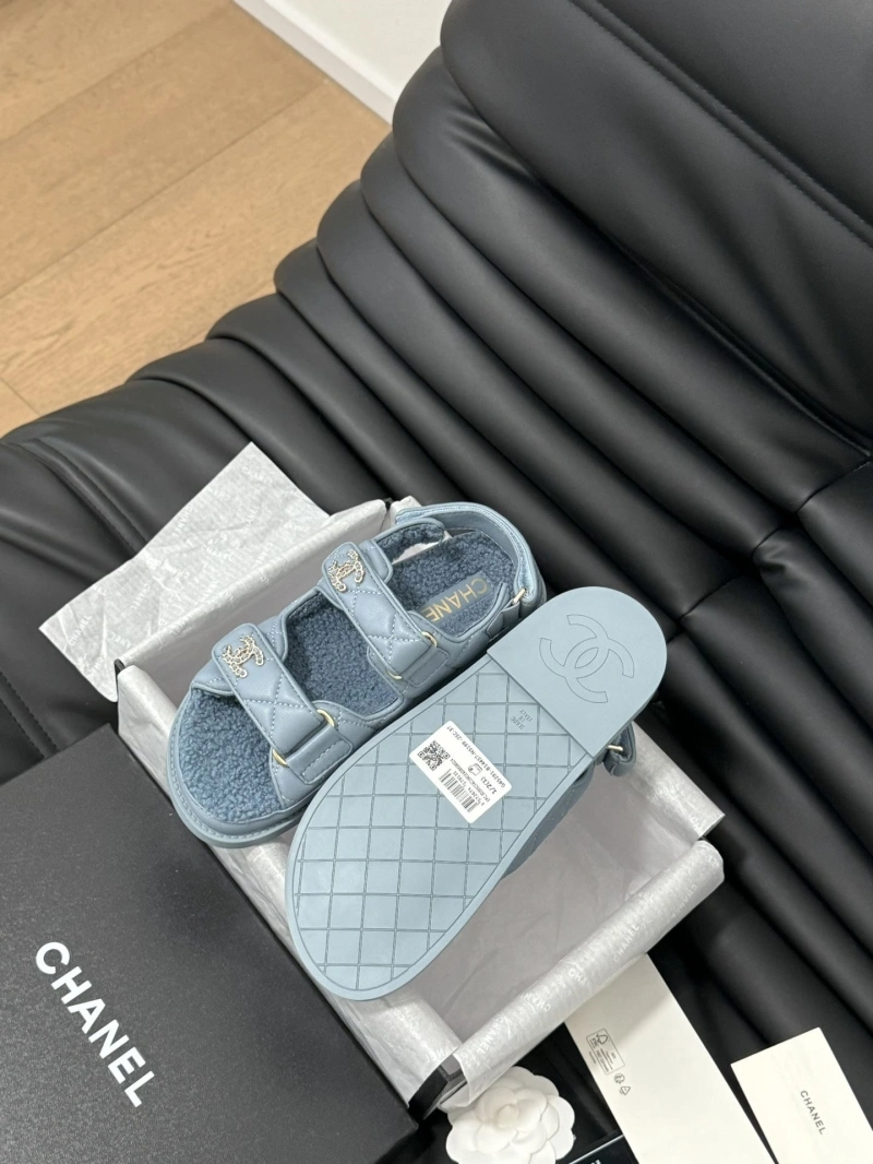 Cozy Chxnxl Sandals 124359