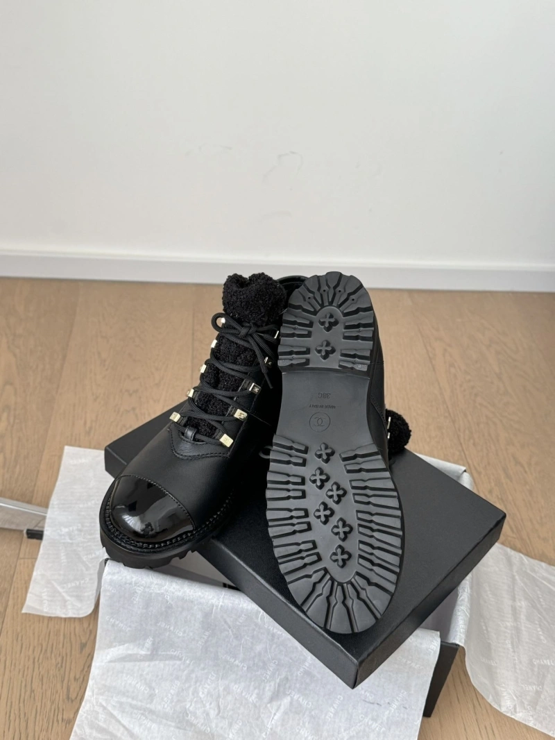 Stylish Chxnxl Boots 125259