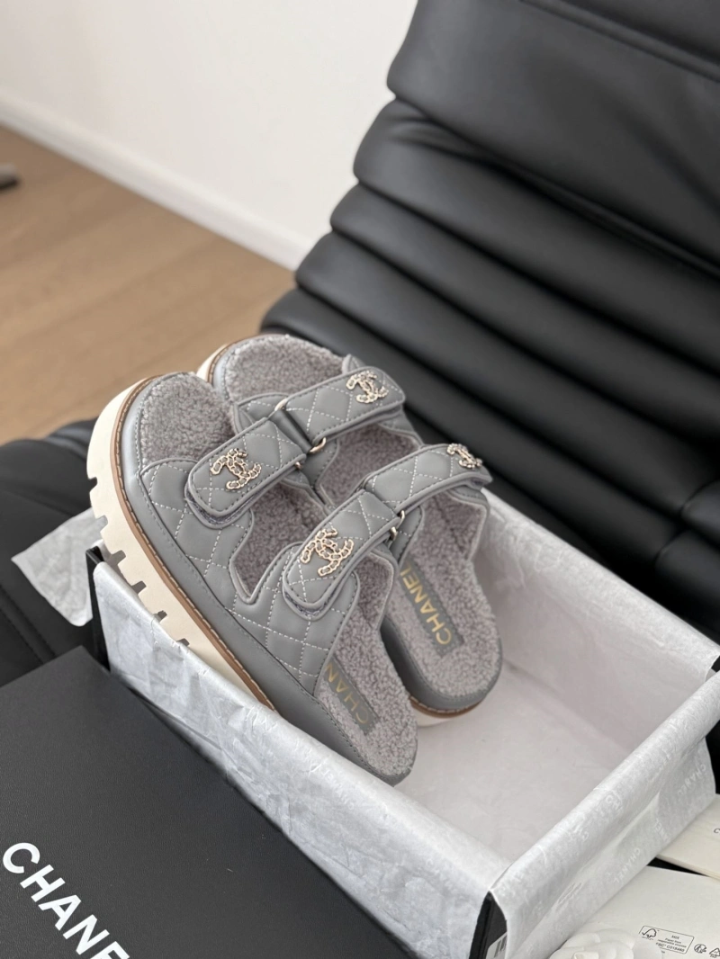 Trendy Chxnxl Sandals 124326