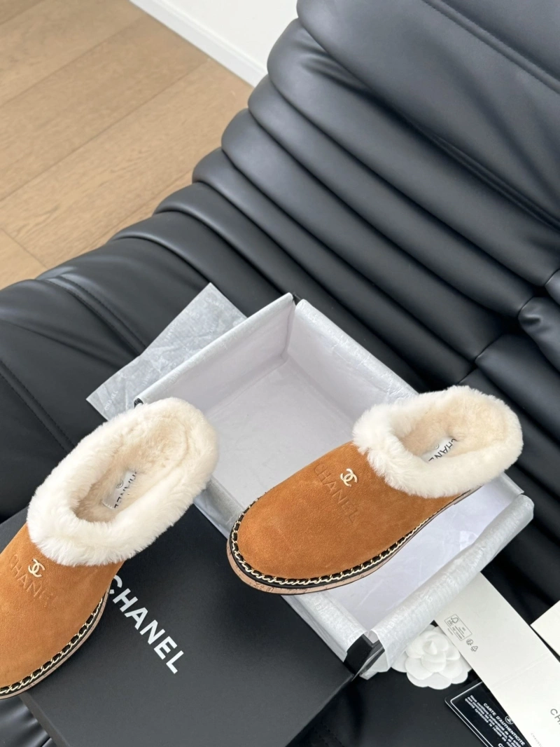 HighQuality Chxnxl Slippers 124136