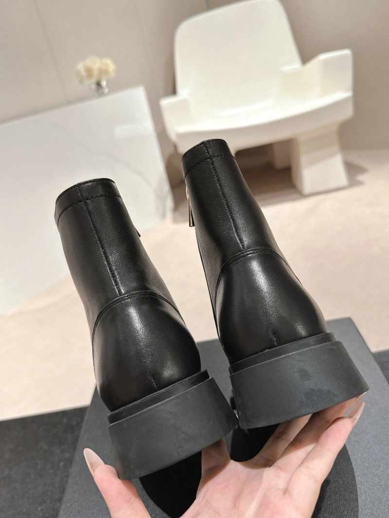 Classic Chxnxl Boots 125239