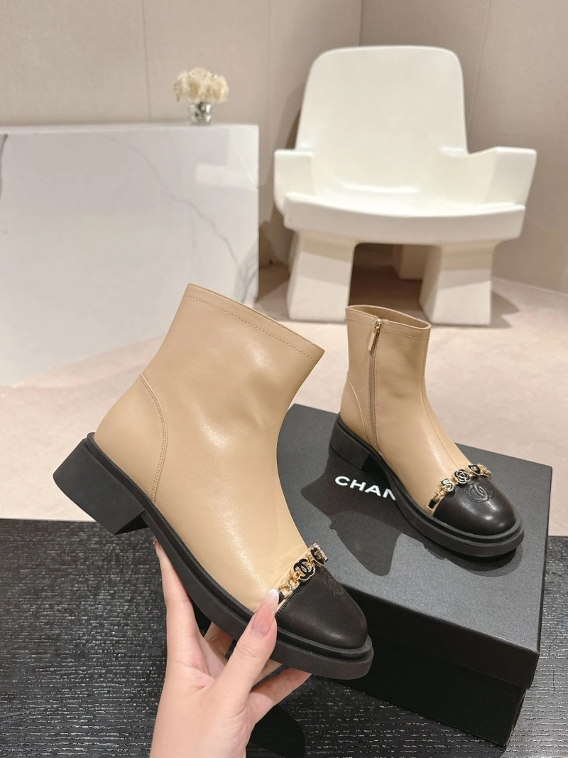 Resilient Chxnxl Boots 125236