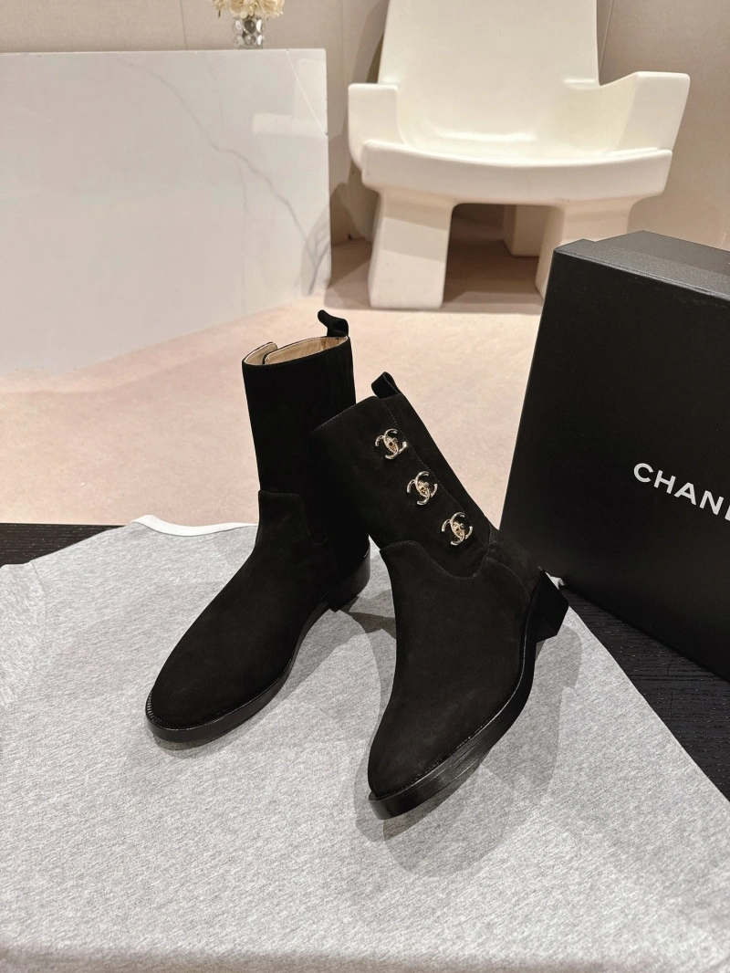 Unique Chxnxl Boots 125232