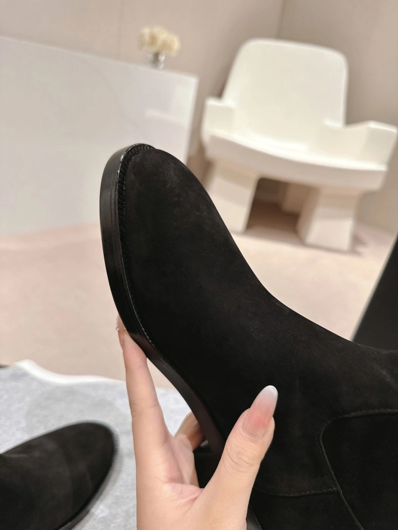 Unique Chxnxl Boots 125232