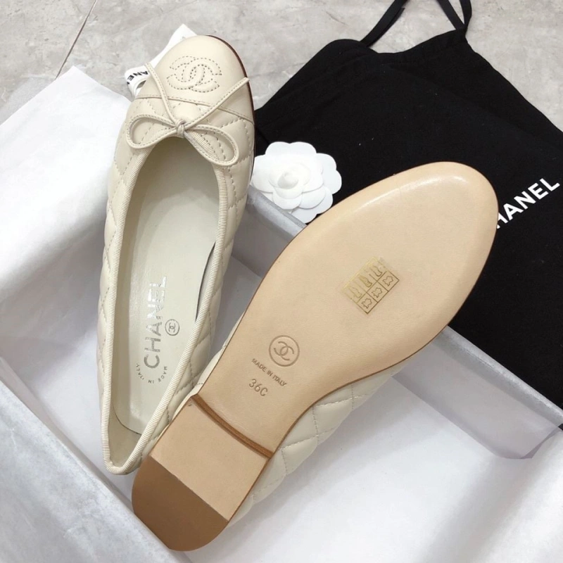 Classic Chxnxl Flat Shoes 124667