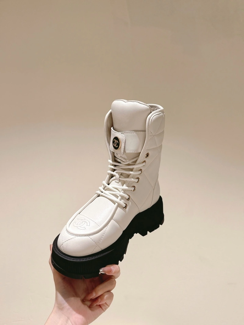 Trendsetting Chxnxl Boots 125204