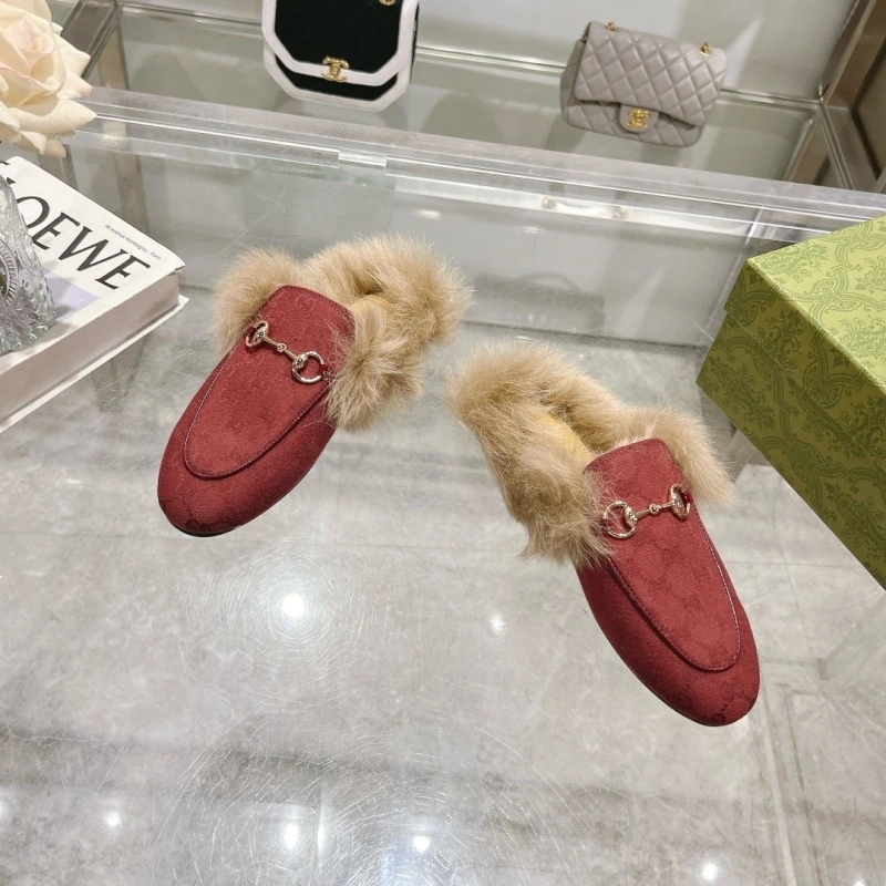 Vibrant Gxccx Slippers 158736