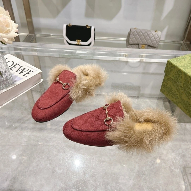Vibrant Gxccx Slippers 158736