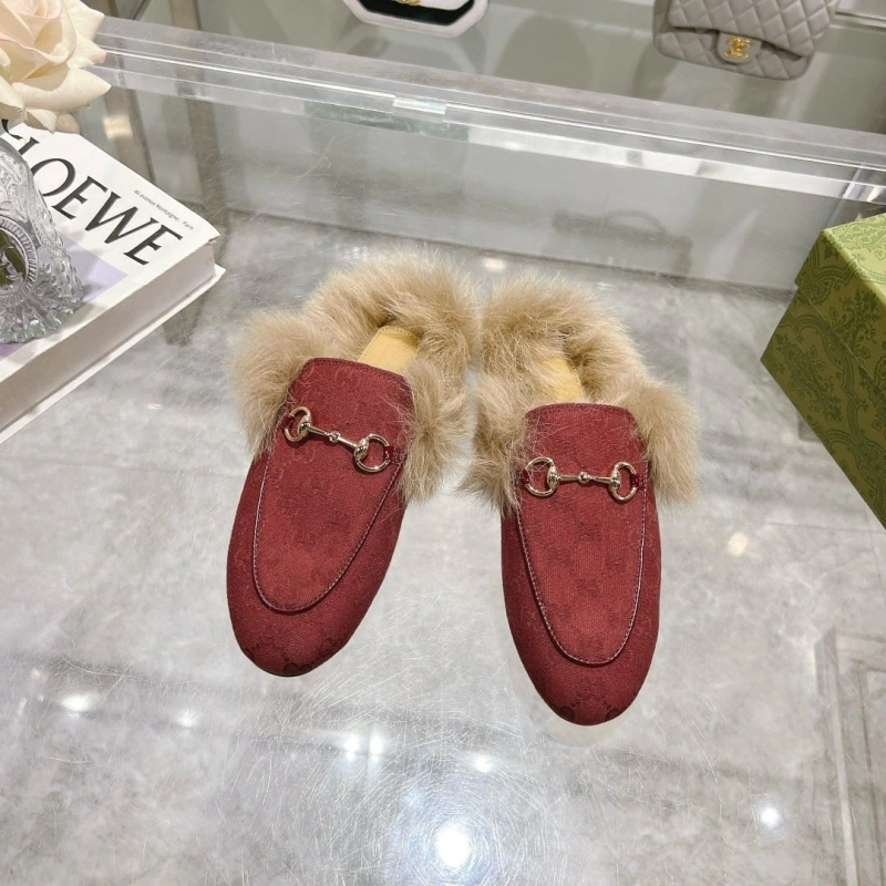 Vibrant Gxccx Slippers 158736