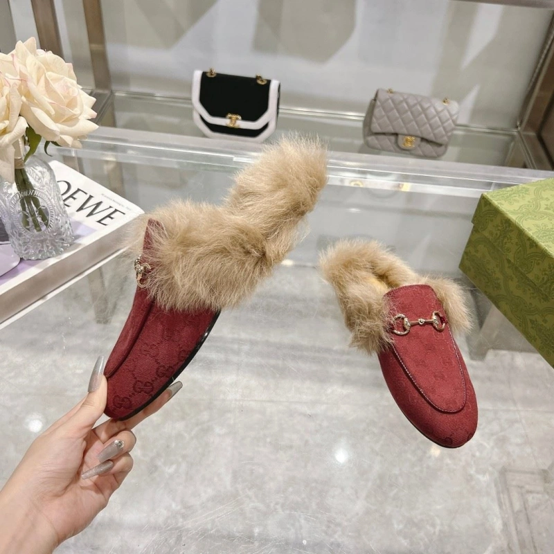 Vibrant Gxccx Slippers 158736