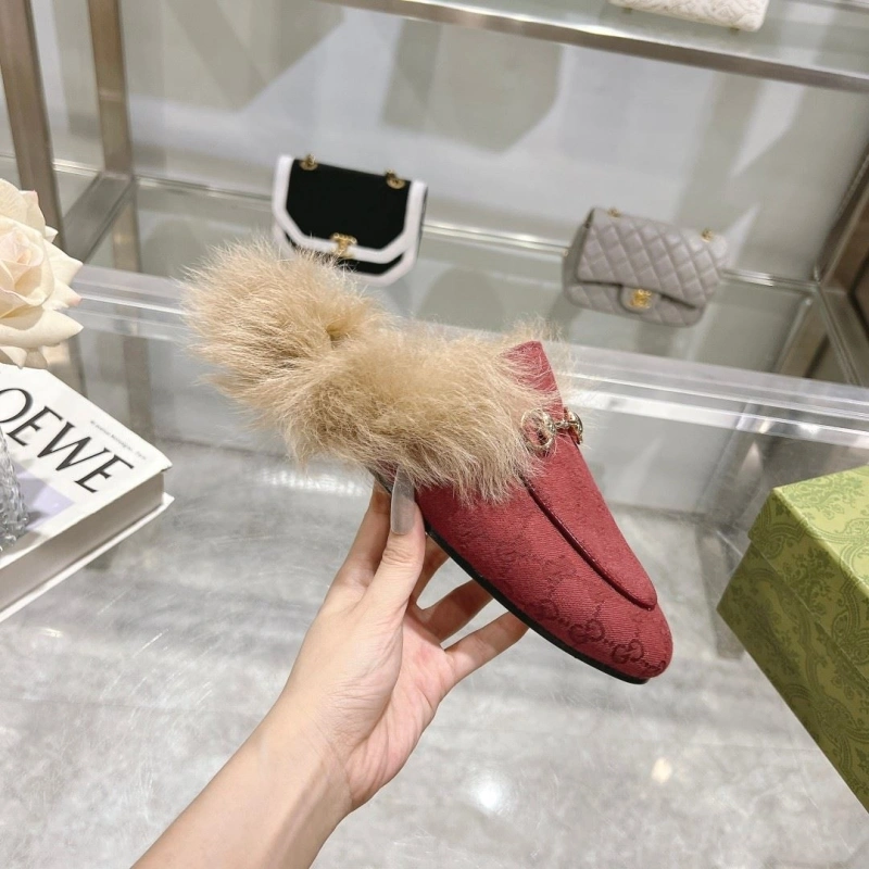 Vibrant Gxccx Slippers 158736