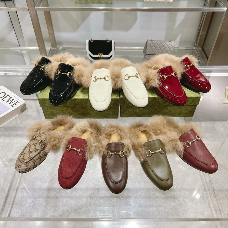 Vibrant Gxccx Slippers 158736