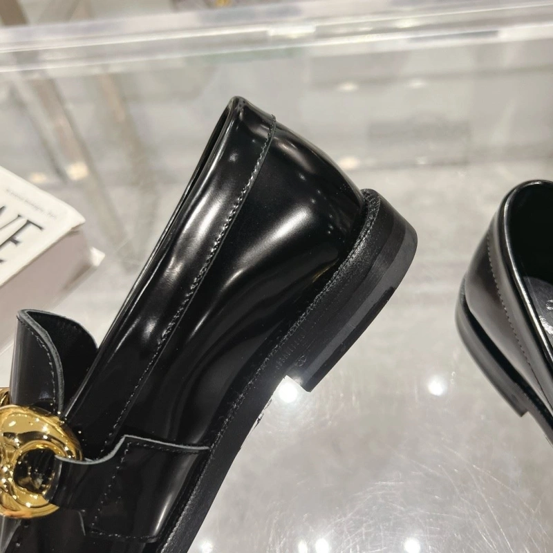 Trendsetting Gxccx Leather Shoes 158863
