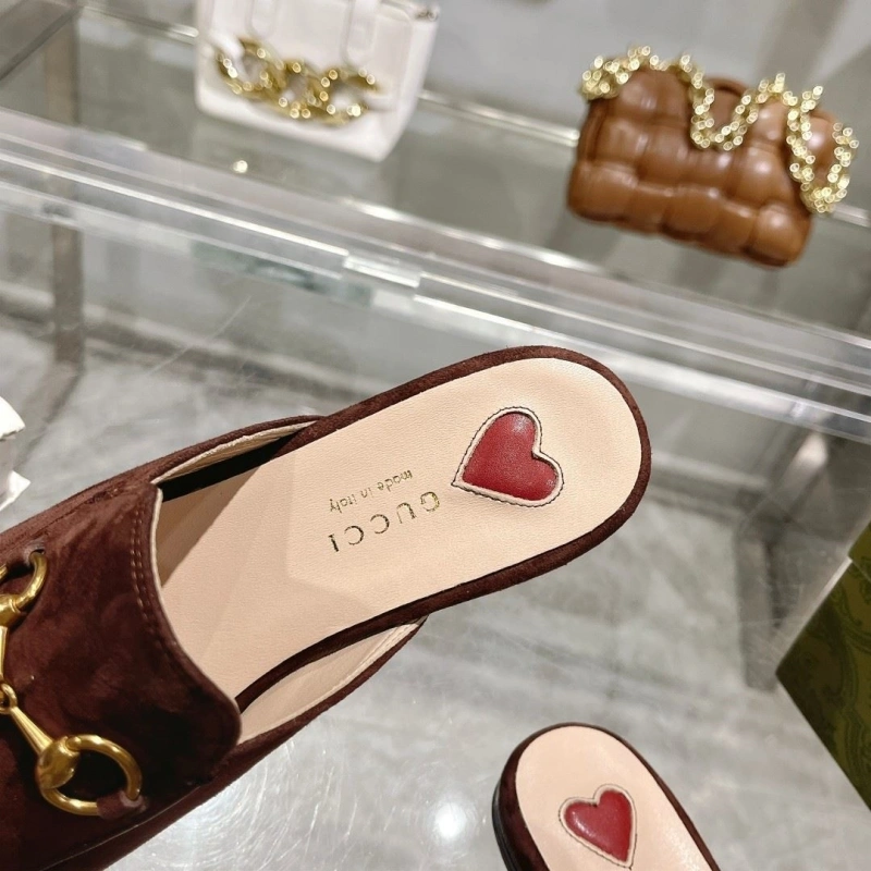 EyeCatching Gxccx Slippers 158721