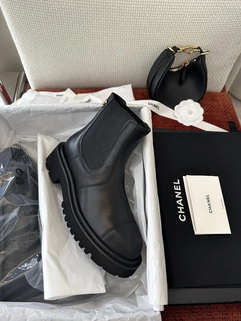 Vibrant Chxnxl Boots 125200
