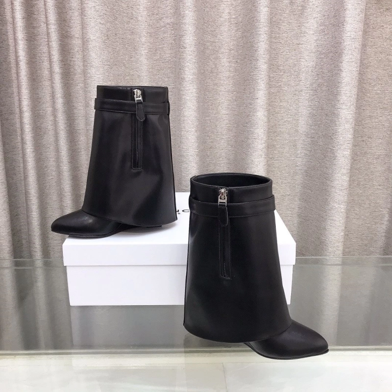 Gxvxnchy Boots Bright 153313