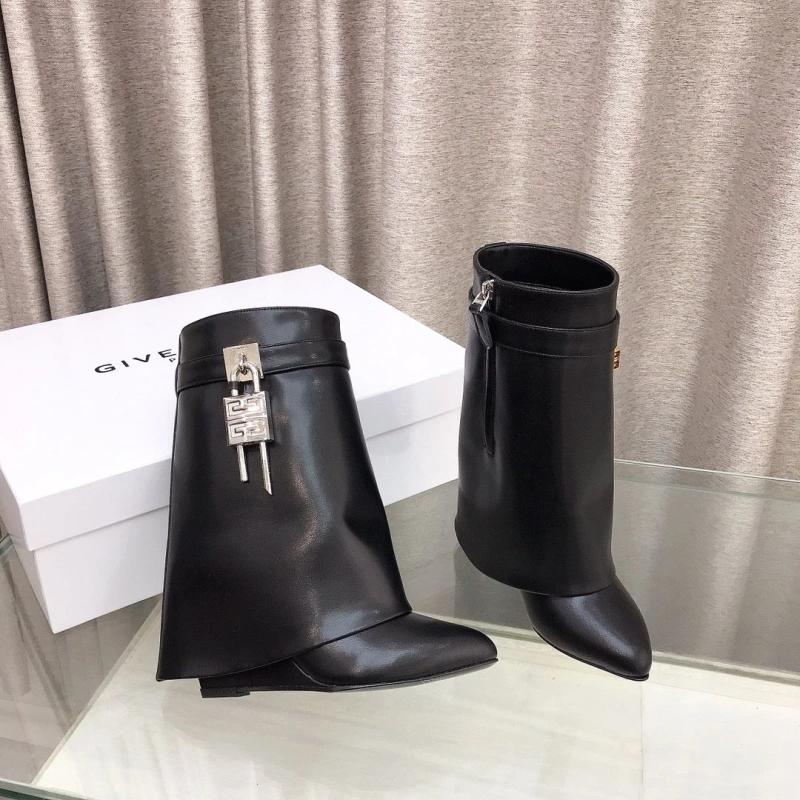 Gxvxnchy Boots Bright 153313