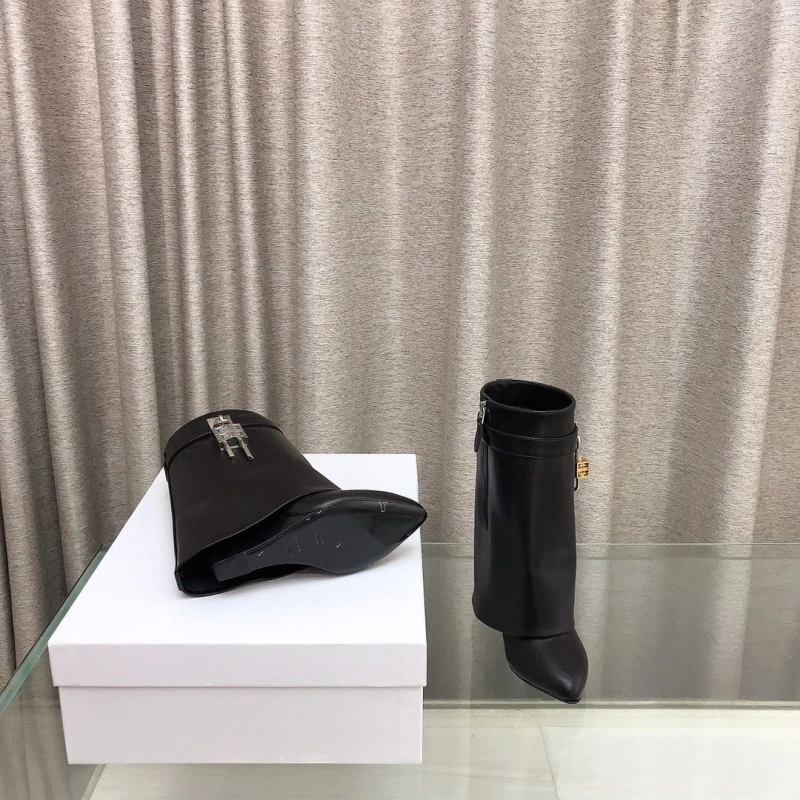 Gxvxnchy Boots Bright 153313