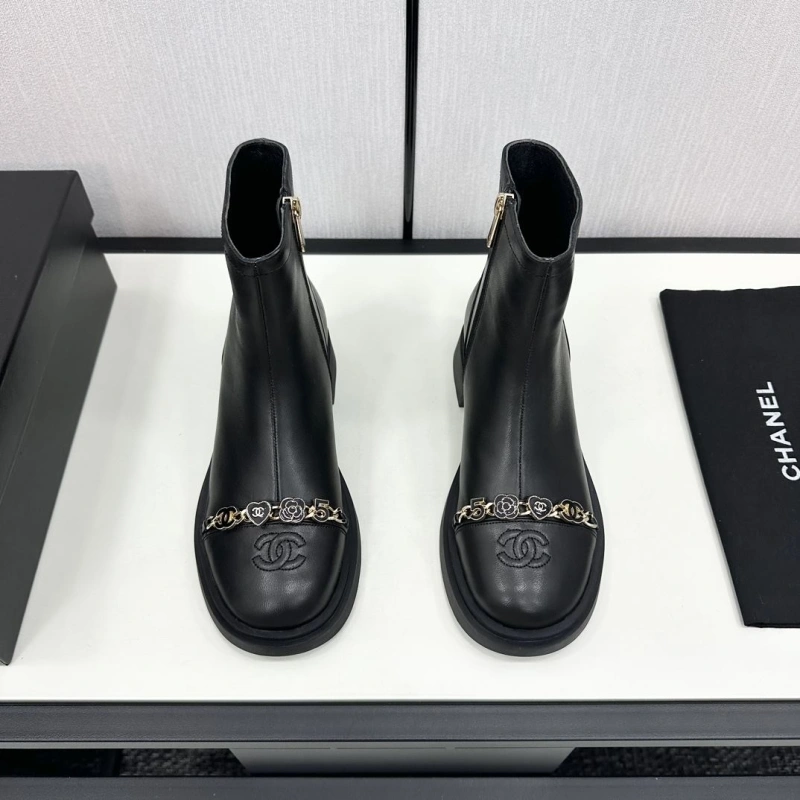 Lightweight Chxnxl Boots 125198