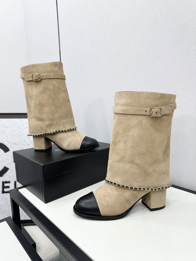 Versatile Chxnxl Boots 125196