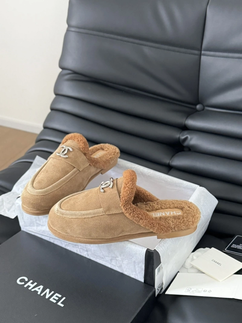 DailyWear Chxnxl Slippers 124133