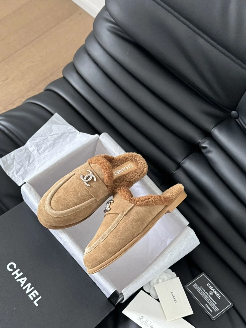 DailyWear Chxnxl Slippers 124133