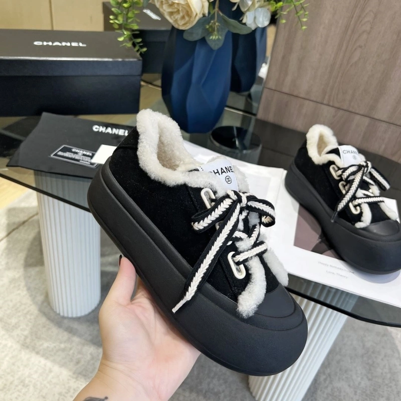 WellDesigned Chxnxl Casual Shoes 124895