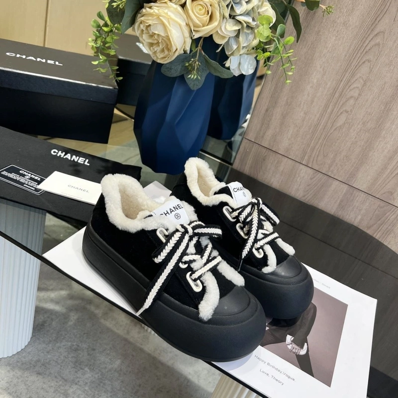 WellDesigned Chxnxl Casual Shoes 124895