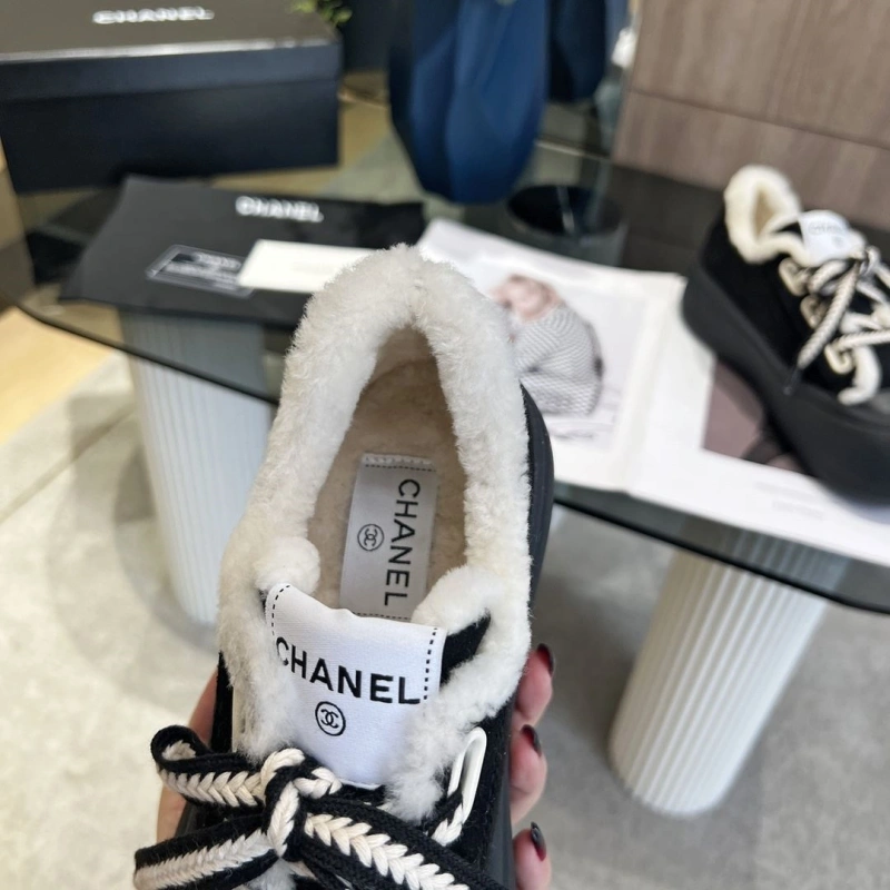 WellDesigned Chxnxl Casual Shoes 124895