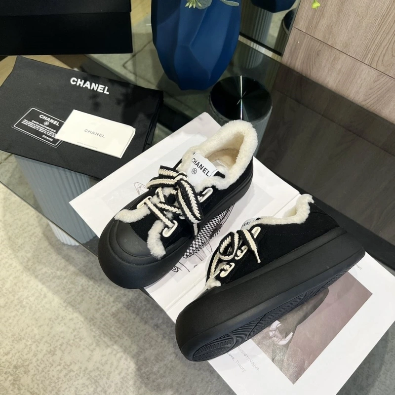 WellDesigned Chxnxl Casual Shoes 124895