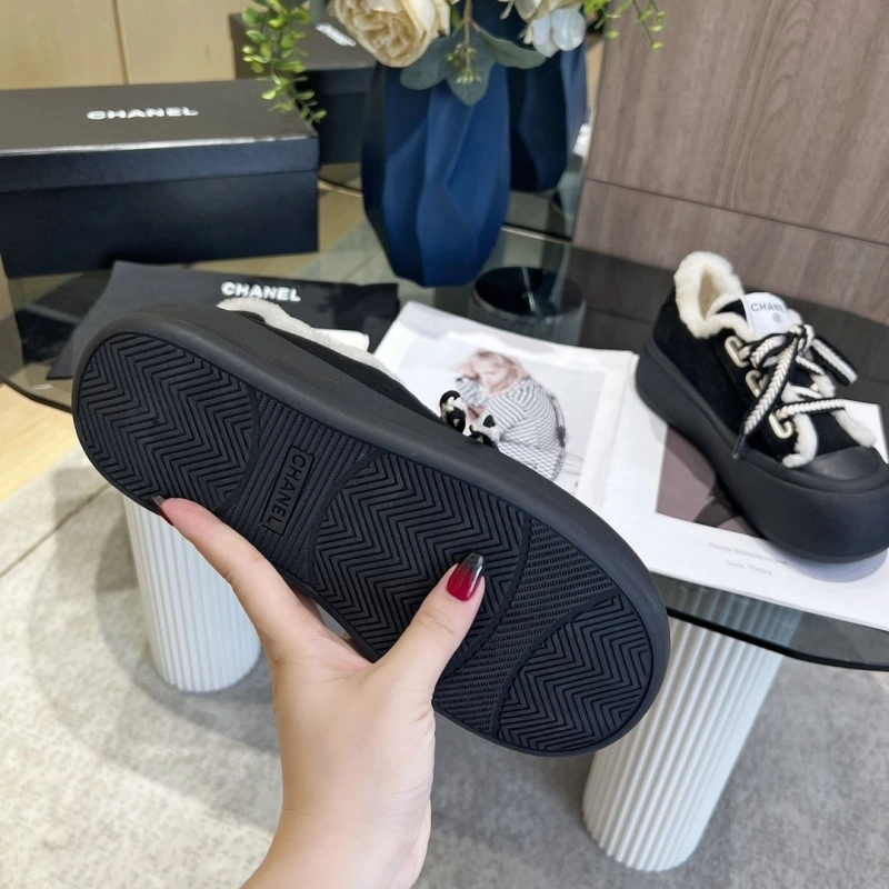 WellDesigned Chxnxl Casual Shoes 124895