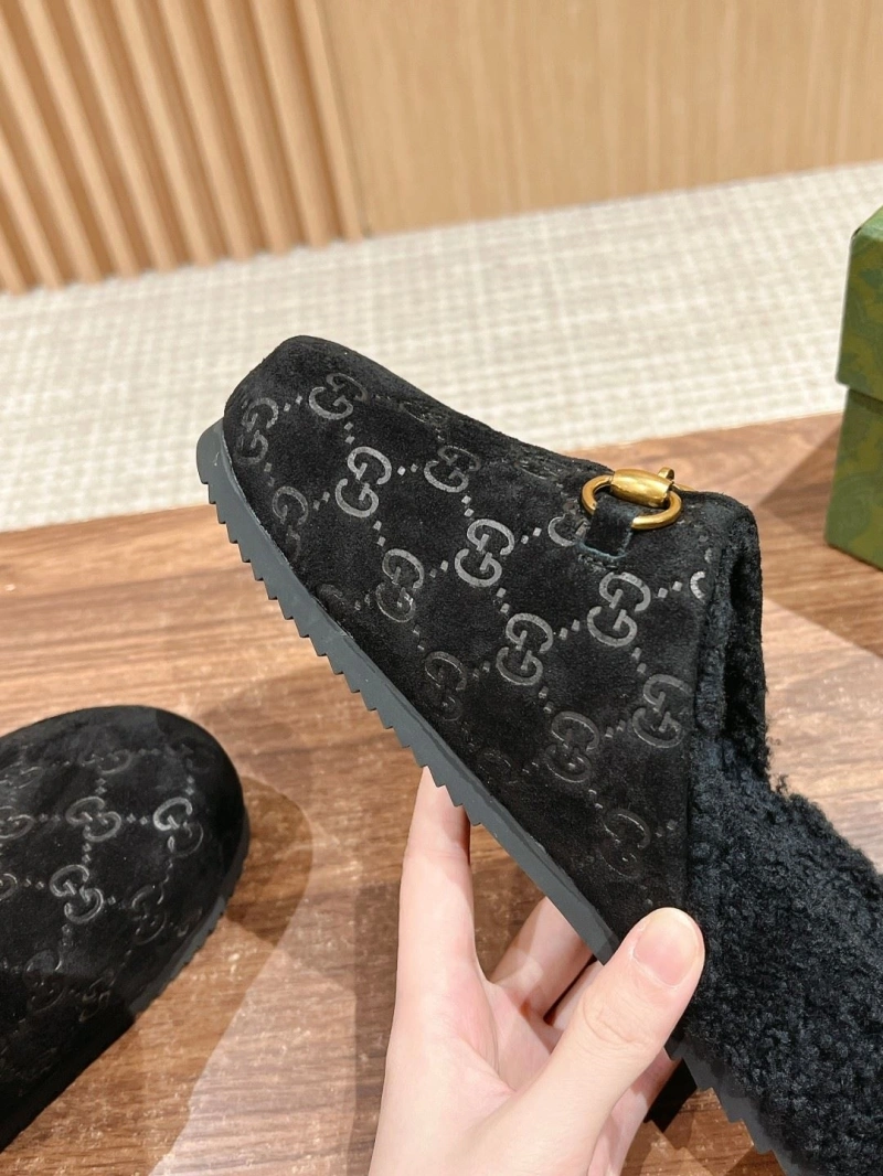 Trendsetting Gxccx Slippers 158716