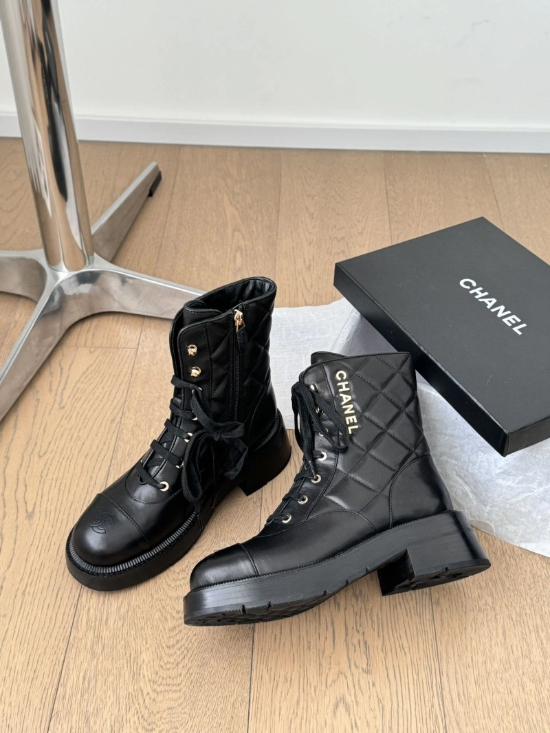 Bold Chxnxl Boots 125161