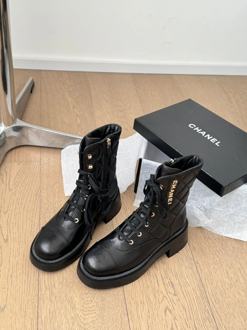 Bold Chxnxl Boots 125161