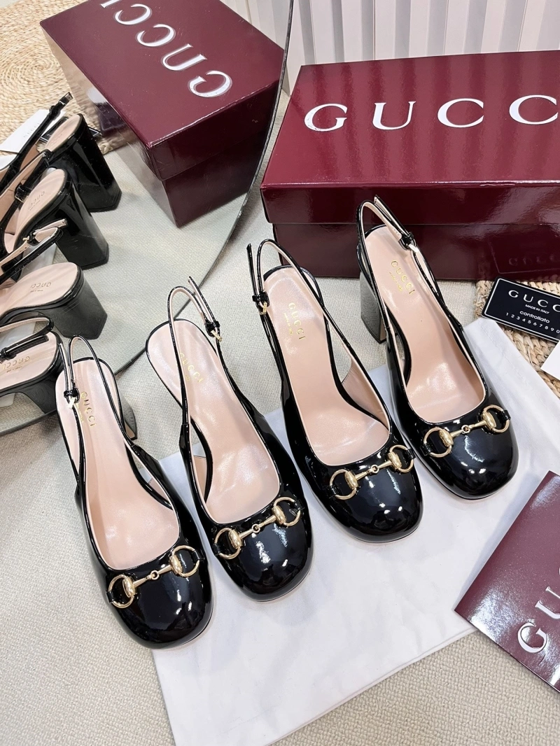 Flexible Gxccx Sandals 158799
