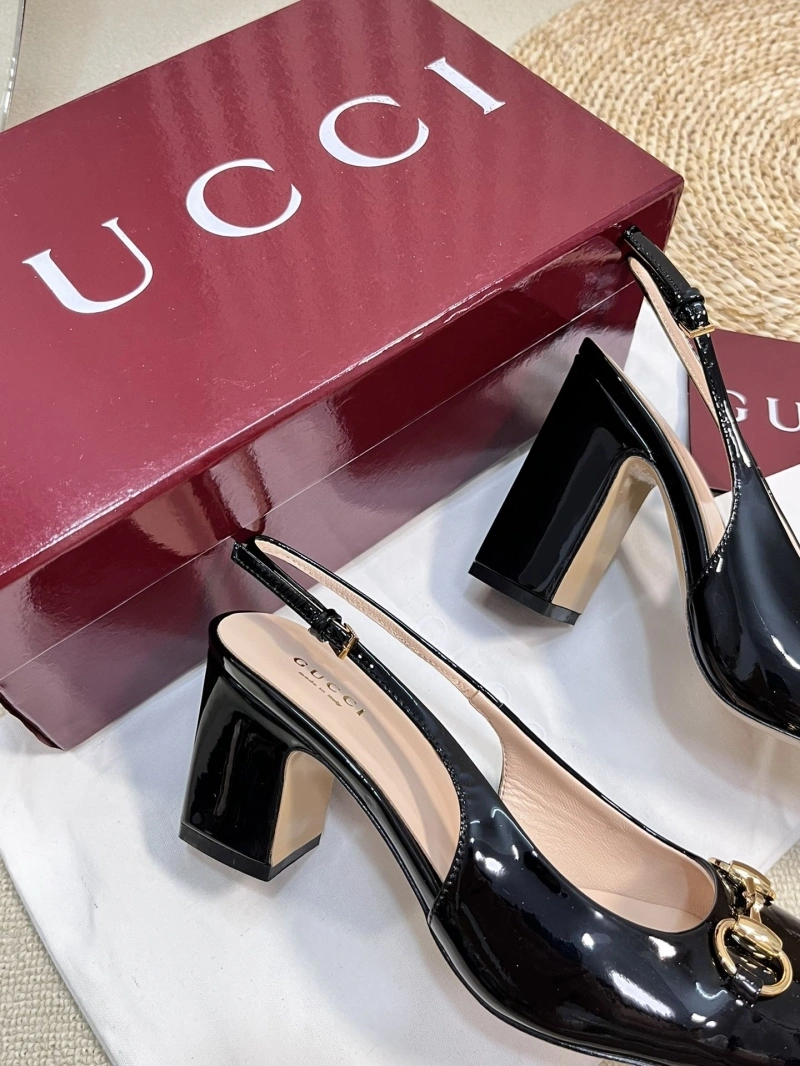Flexible Gxccx Sandals 158799