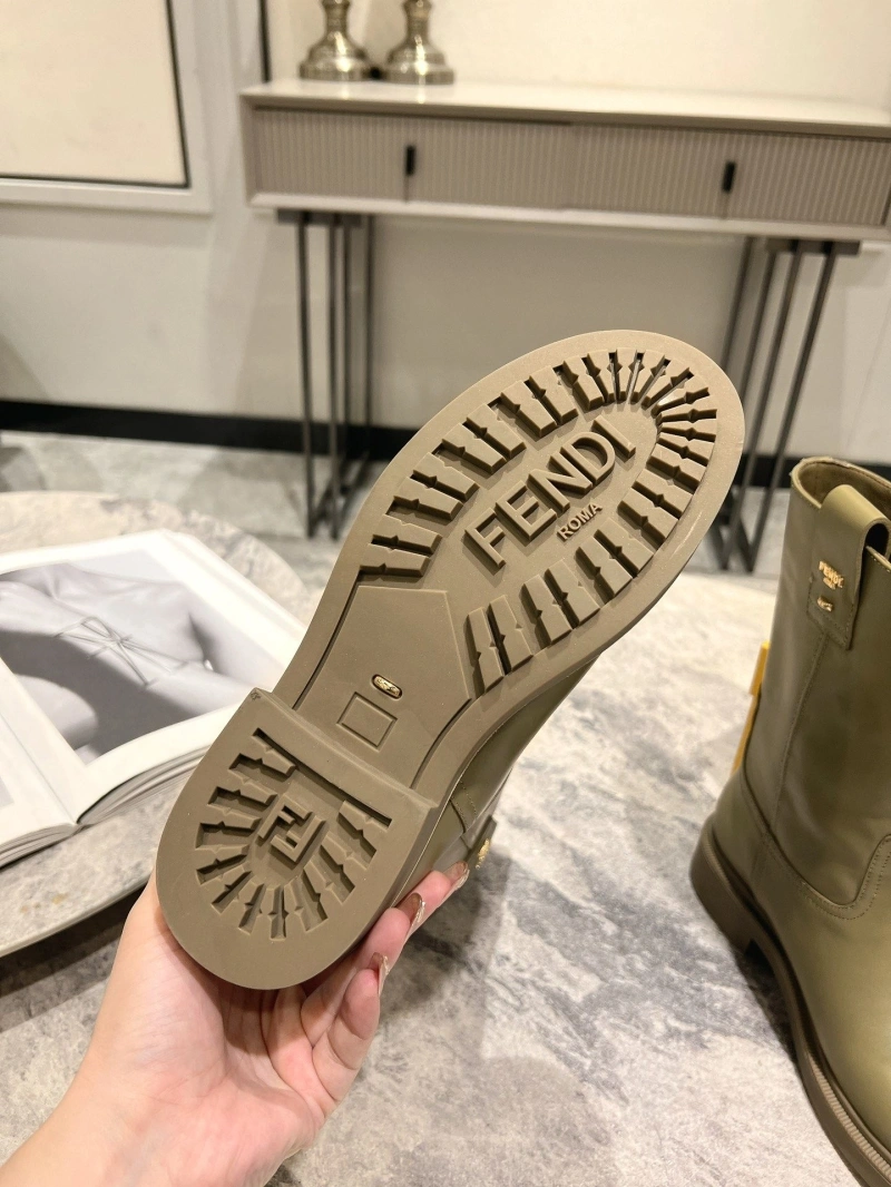 Fashionable Gxccx Boots 159177