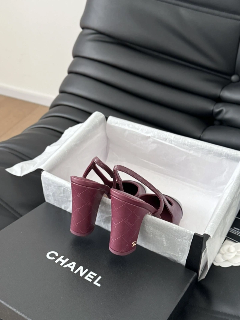 Elegant Chxnxl Sandals 124284