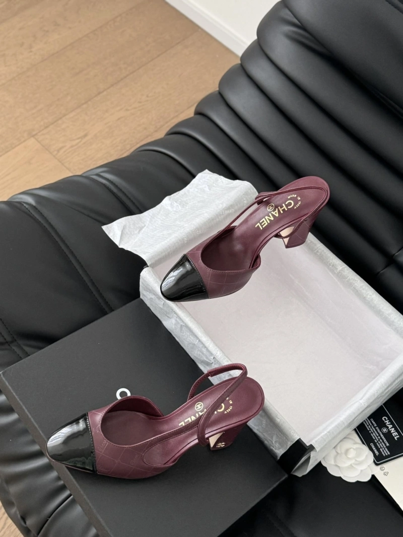 Elegant Chxnxl Sandals 124284