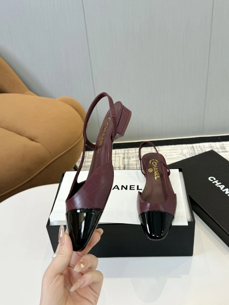DailyWear Chxnxl Sandals 124290