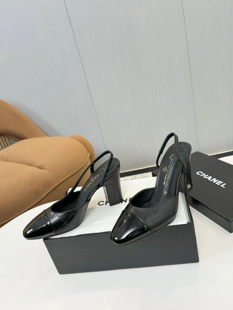 Compact Chxnxl Sandals 124289